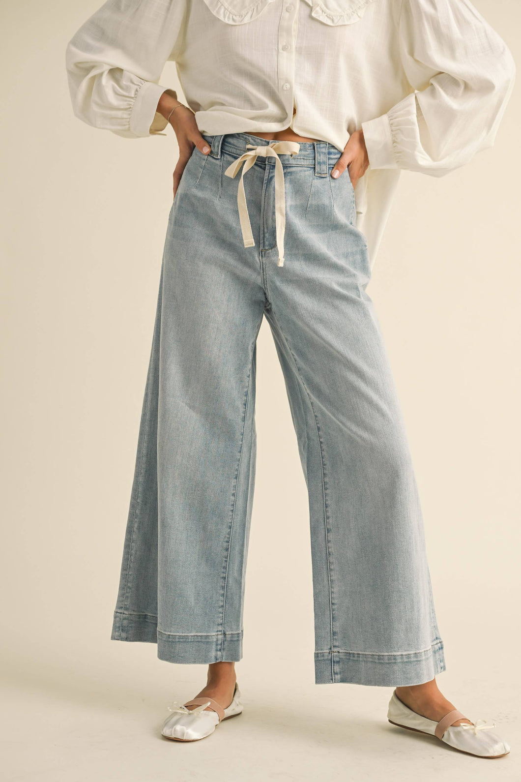 MIOU MUSE -WASHED DENIM WITH TIE FRONT PANTS