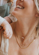 Load image into Gallery viewer, Hello Adorn - Pearl Linked Necklace
