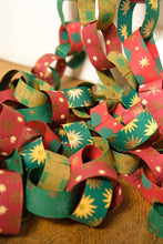 Load image into Gallery viewer, East End Press - FESTIVE PAPER CHAIN KIT
