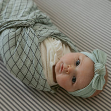 Load image into Gallery viewer, Parker Baby Co. - Sage Swaddle Set
