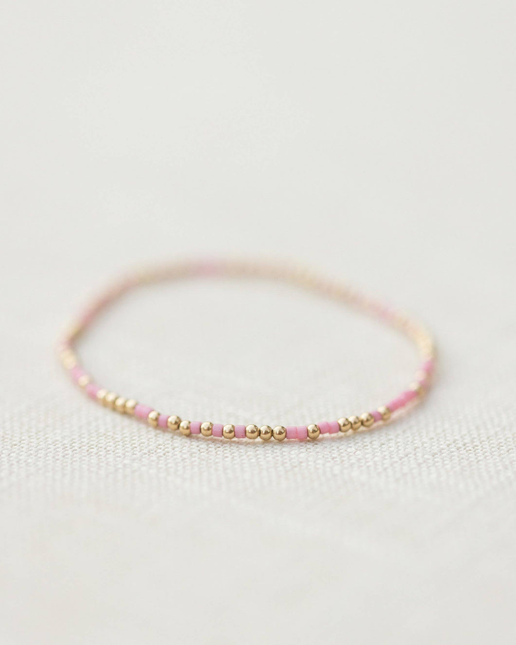 Coast and Cove - Goldie Sprinkle Beaded Bracelet- PINK