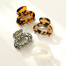 Load image into Gallery viewer, Adorro - Lucie | Bubble Eco-Friendly Claw Clip
