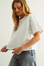 Load image into Gallery viewer, MIOU MUSE - SHORT SLEEVE LINEN KNITTED TOP
