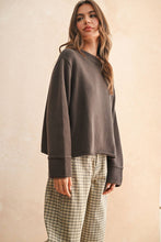 Load image into Gallery viewer, MIOU MUSE - Hem Sleeve Sweater - Brown
