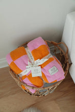 Load image into Gallery viewer, Local Beach - Checker Luxe Home Blanket
