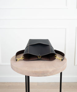 AALLYN - Jordan Bucket Bag - Tobacco/Silver