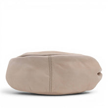 Load image into Gallery viewer, Bolsa Nova Handbags - Hug Leather Hobo - Cognac
