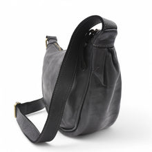 Load image into Gallery viewer, Bolsa Nova Handbags - Hug Hobo: Black
