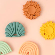 Load image into Gallery viewer, OB - Silicone Sunflower Teether - Orange
