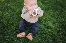 Load image into Gallery viewer, Babeehive Goods - Bear Teether
