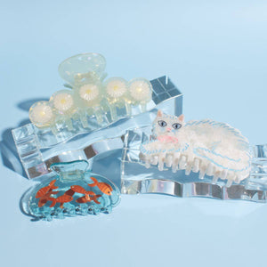 WINONA IRENE - Goldfish Claw