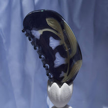 Load image into Gallery viewer, WINONA IRENE - Moonflower Claw
