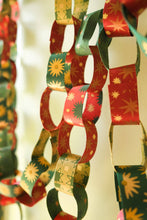 Load image into Gallery viewer, East End Press - FESTIVE PAPER CHAIN KIT
