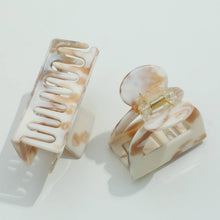 Load image into Gallery viewer, Adorro - Calacatta Gold S/M - Assorted Claw Clips: Assorted

