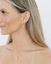 Load image into Gallery viewer, Coast and Cove - Gold Cowrie Necklace
