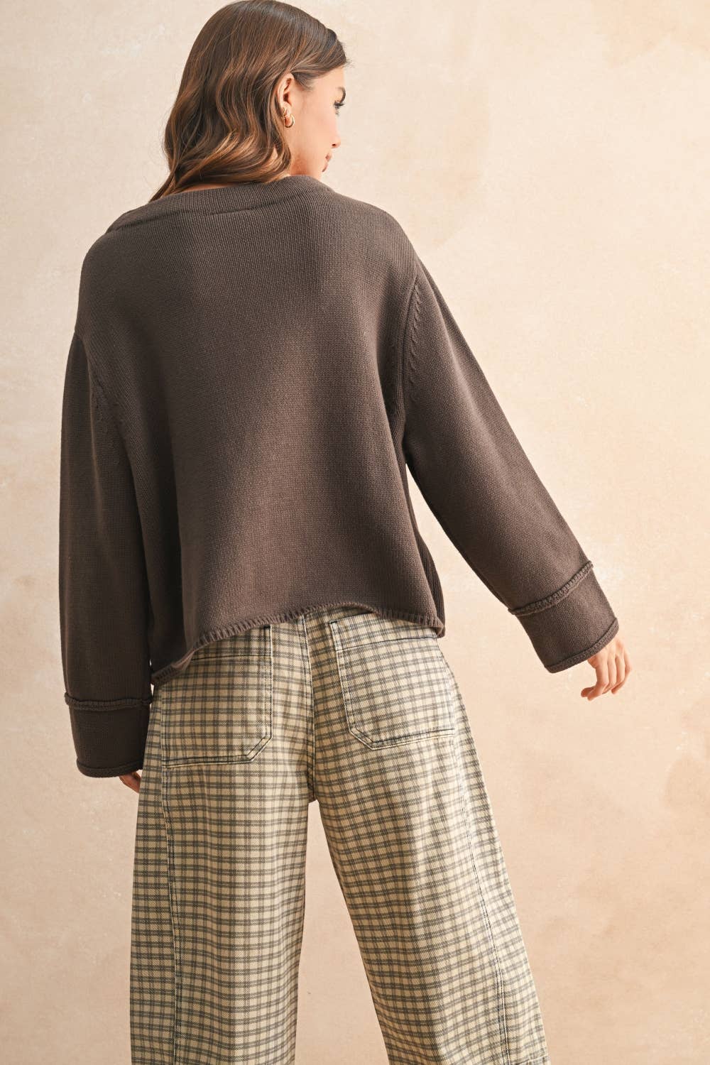 MIOU MUSE - Hem Sleeve Sweater - Brown