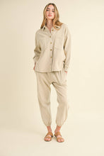 Load image into Gallery viewer, MIOU MUSE - WASHED SWEATPANTS- Beige
