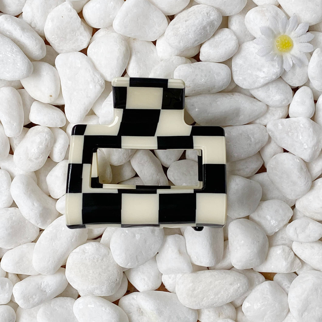 Ellison+Young - Parisian Hair Claw-Black