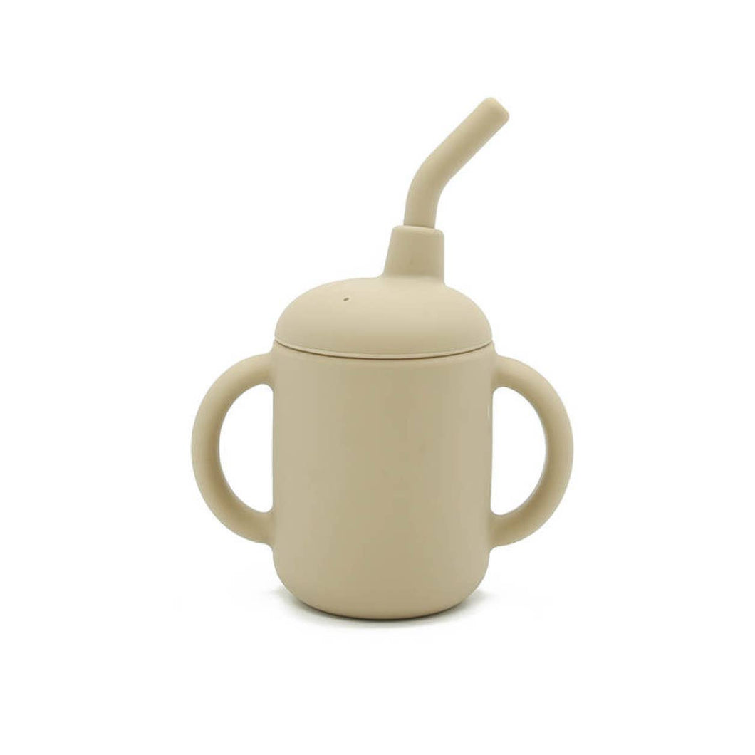 land of petite - Sippy Cup with Straw Color: Sand