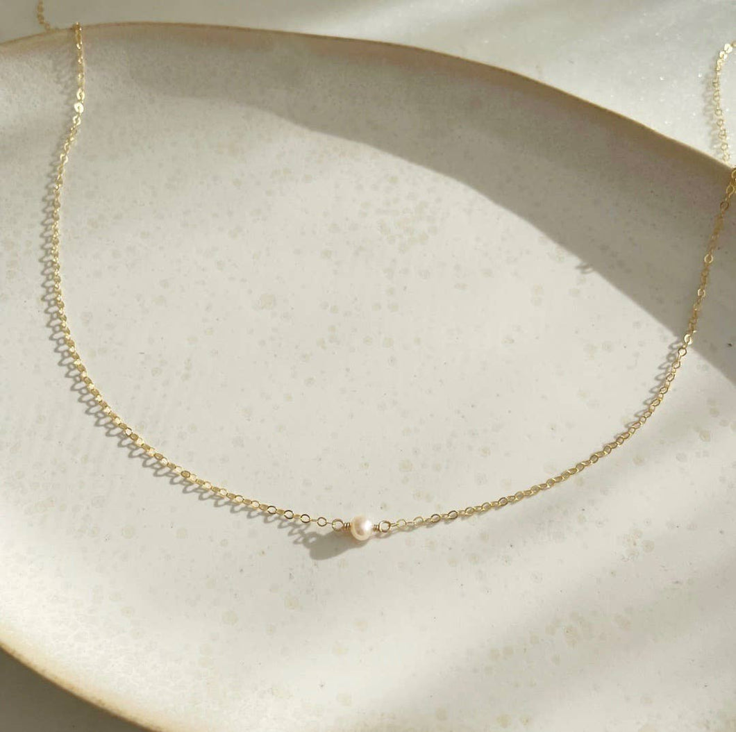 Token Jewelry - Mini Pearl Necklace: 16